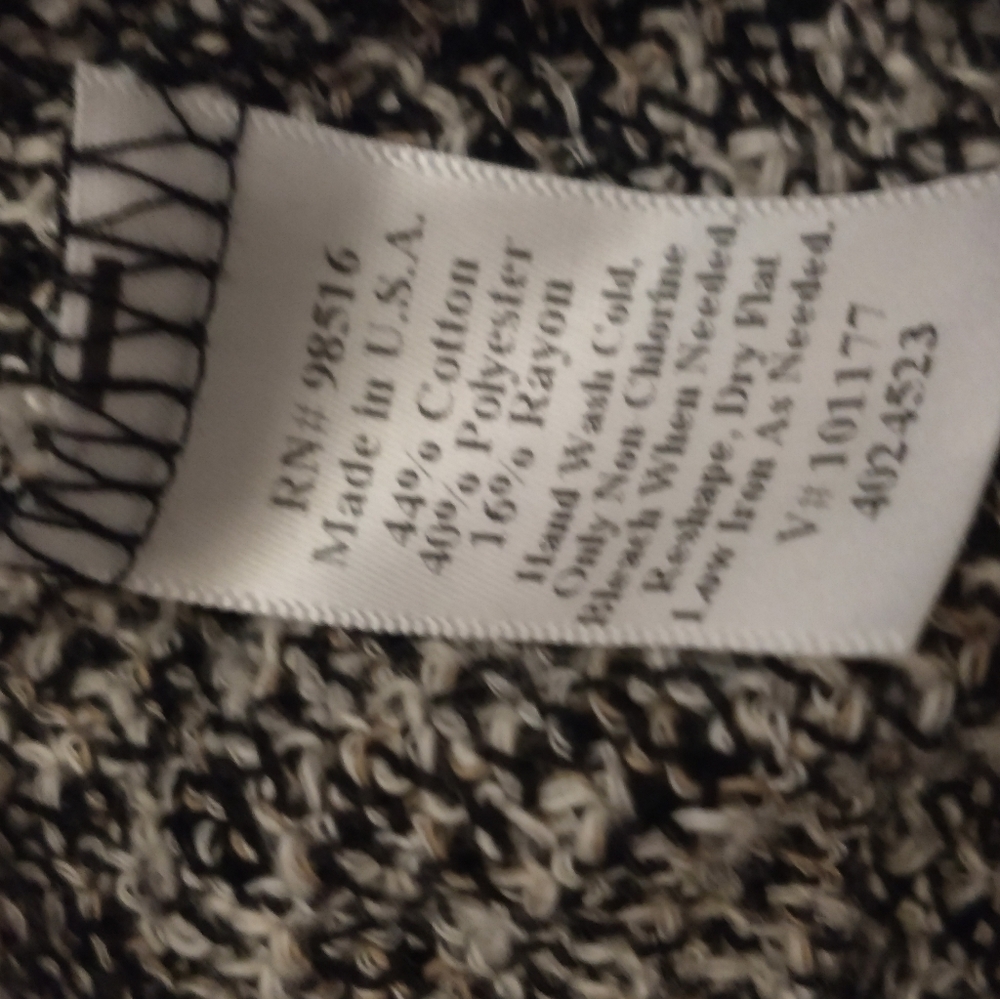Pretty Cardigan - Picture 4 of 4